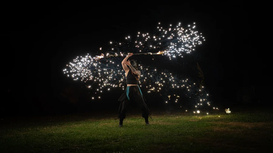 Spectacle pyrotechnique de la compagnie La Horde, Fête des Sorcières 2026