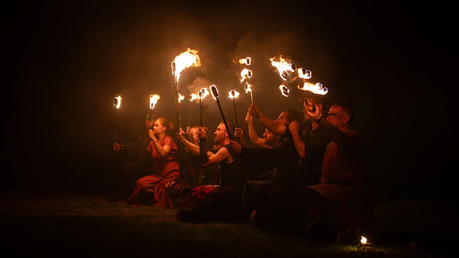 Spectacle pyrotechnique de la compagnie La Horde, Fête des Sorcières 2026