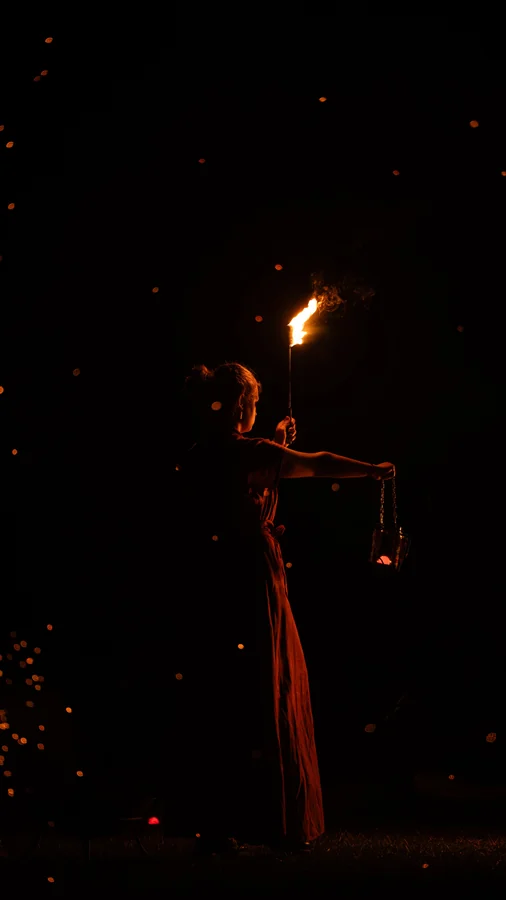 Spectacle pyrotechnique de la compagnie La Horde, Fête des Sorcières 2026