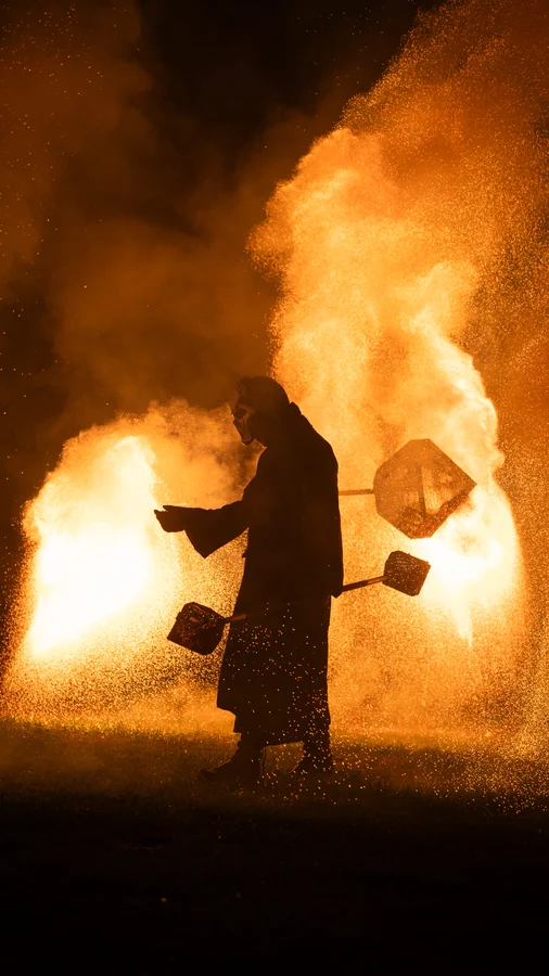 Spectacle pyrotechnique de la compagnie La Horde, Fête des Sorcières 2026